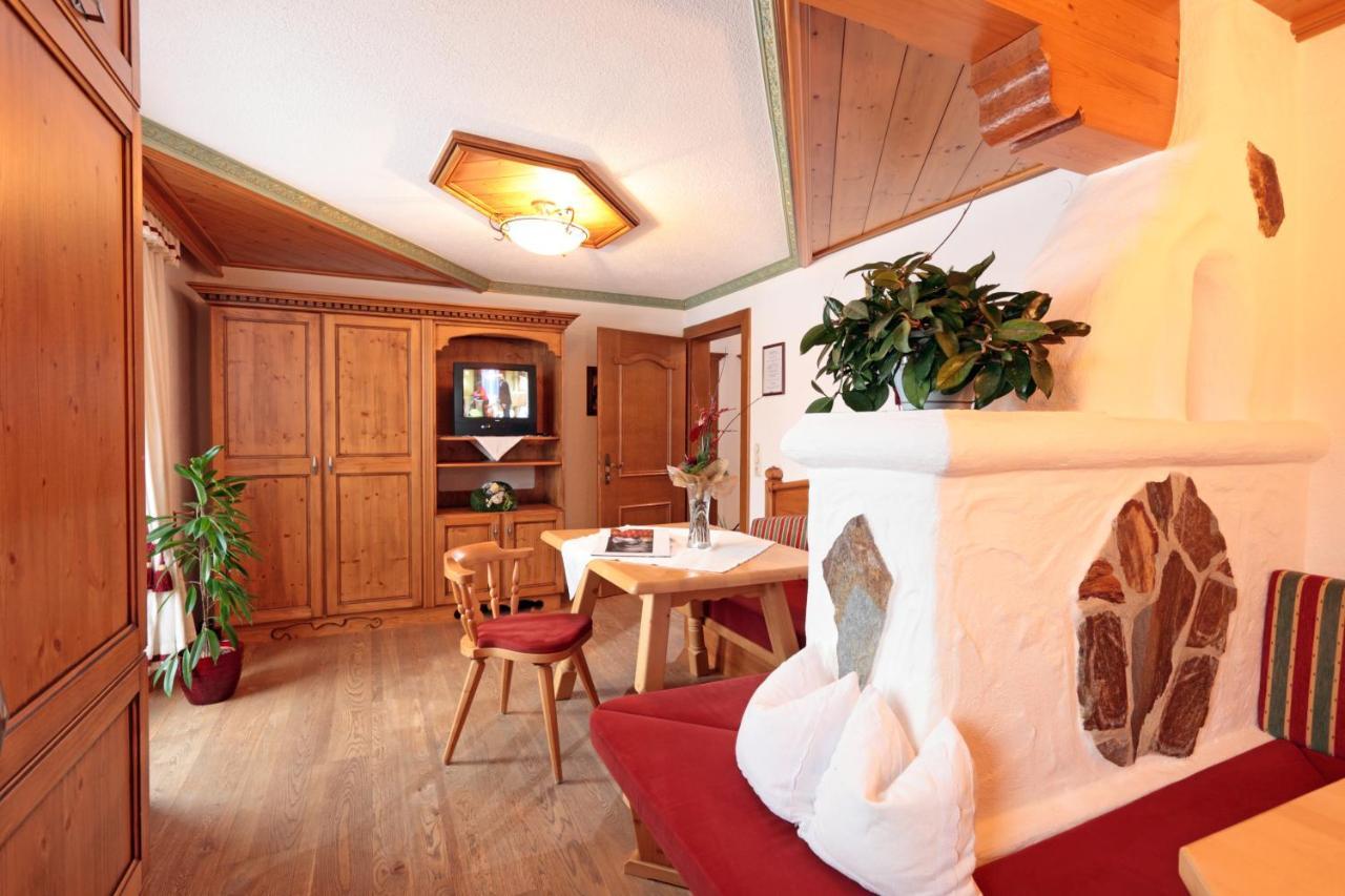 Haus Schroll Apartment Ried im Zillertal Bagian luar foto
