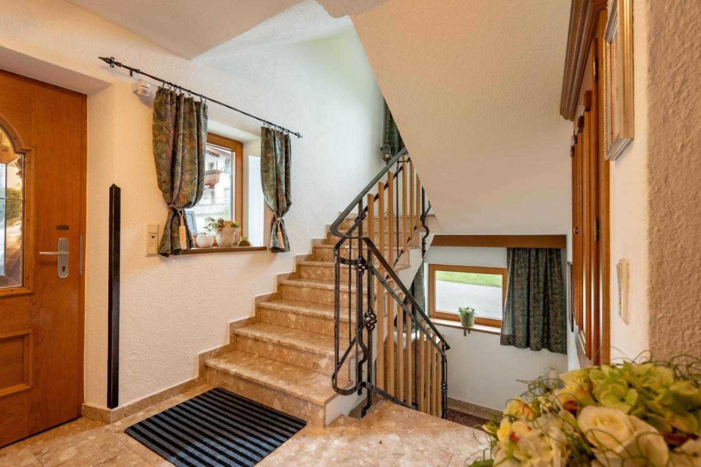 Haus Schroll Apartment Ried im Zillertal Bagian luar foto