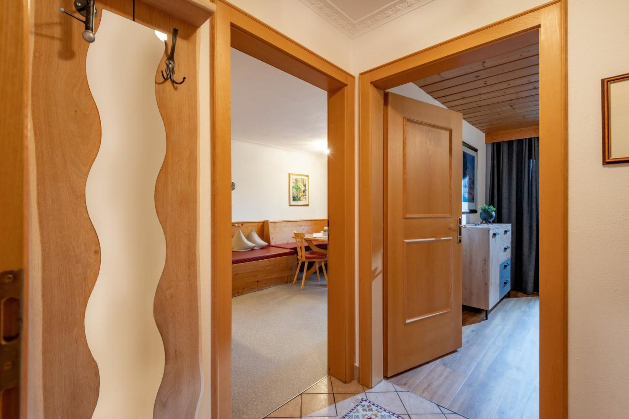Haus Schroll Apartment Ried im Zillertal Bagian luar foto