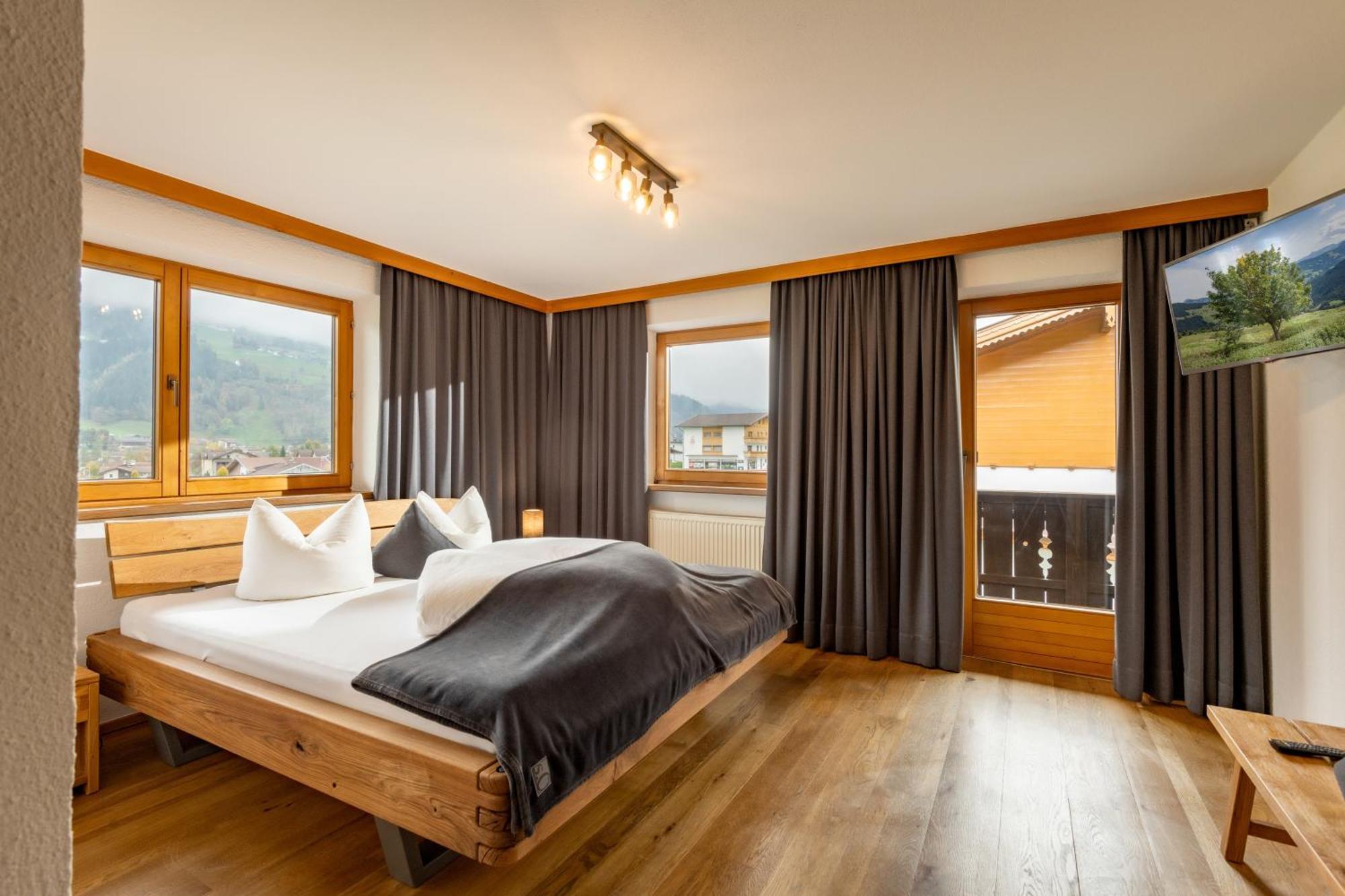 Haus Schroll Apartment Ried im Zillertal Bagian luar foto