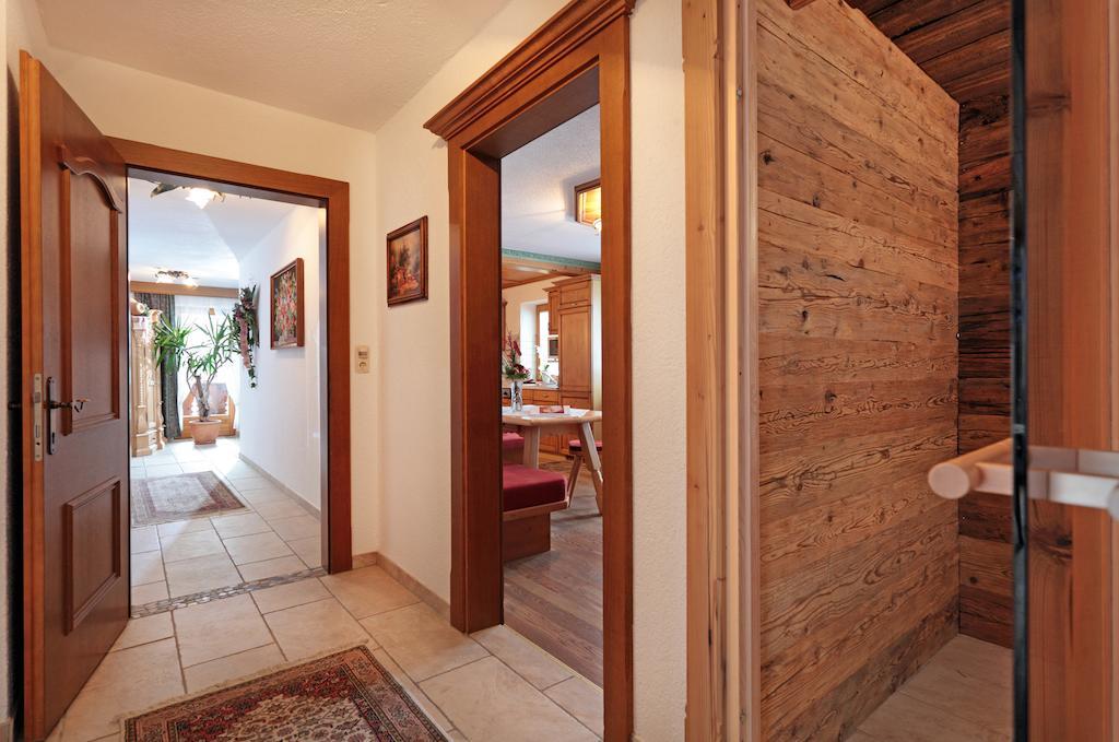 Haus Schroll Apartment Ried im Zillertal Bagian luar foto